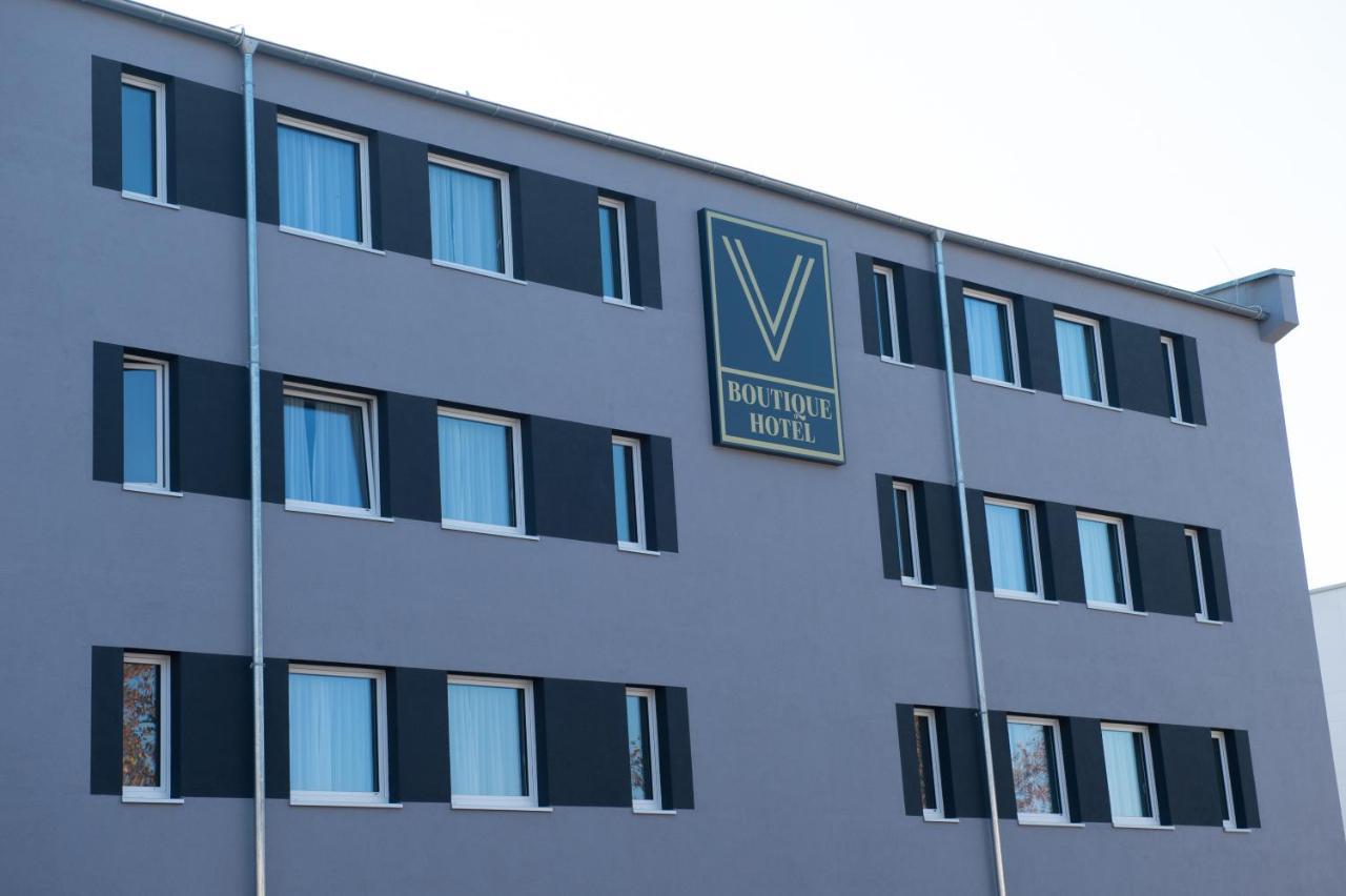 V Boutique Hotel Бьоблинген Екстериор снимка