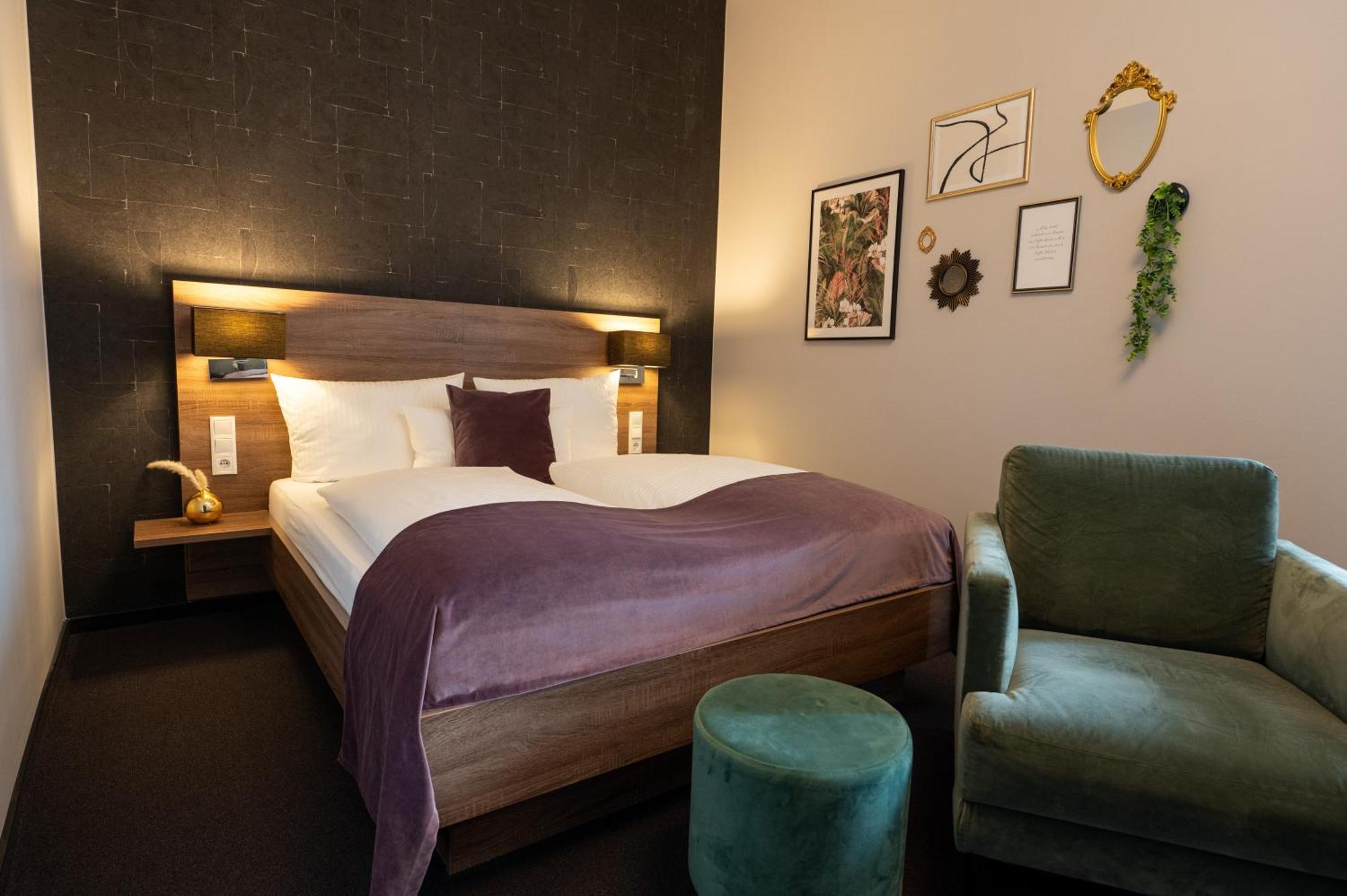 V Boutique Hotel Бьоблинген Екстериор снимка