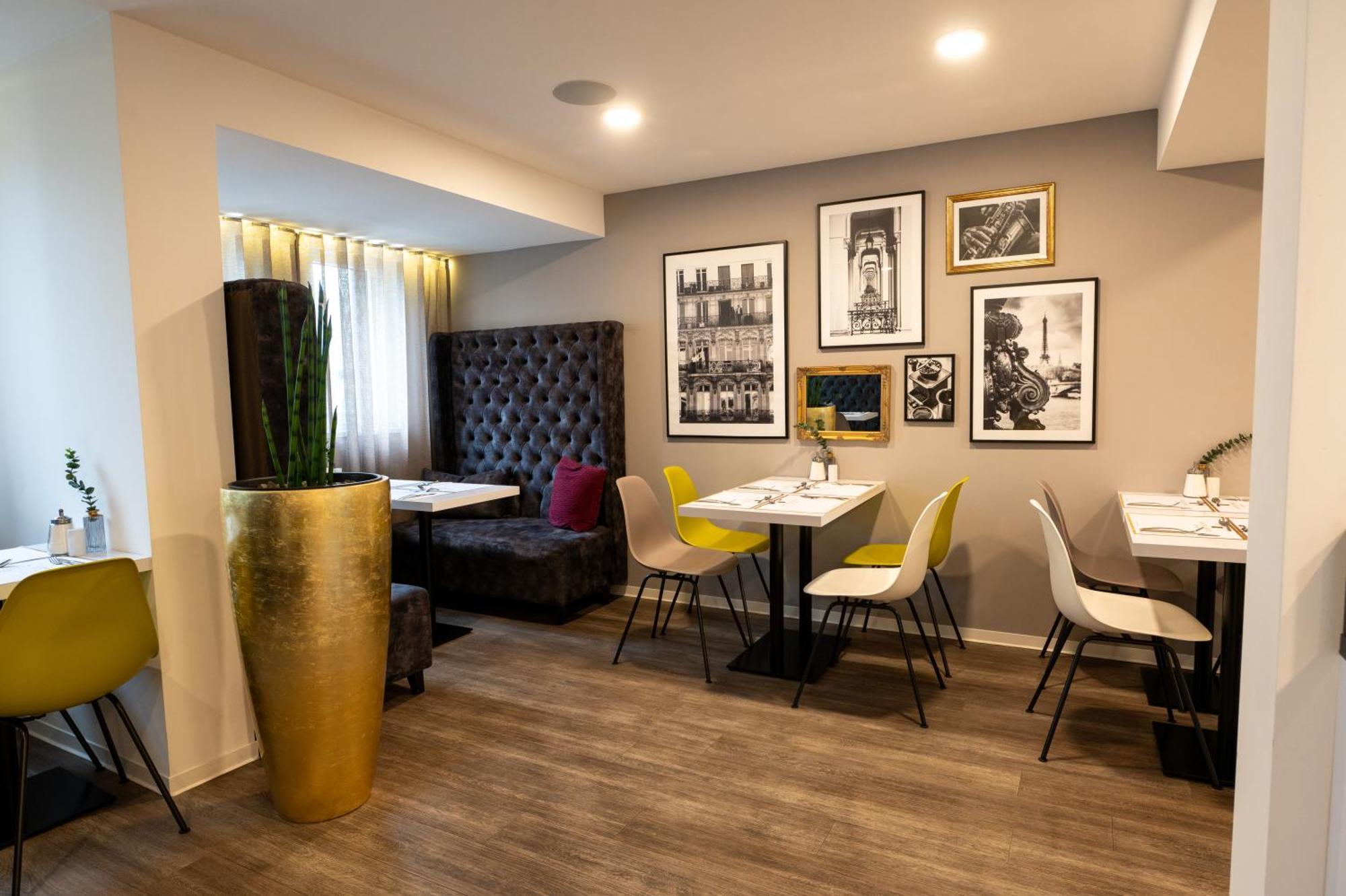 V Boutique Hotel Бьоблинген Екстериор снимка