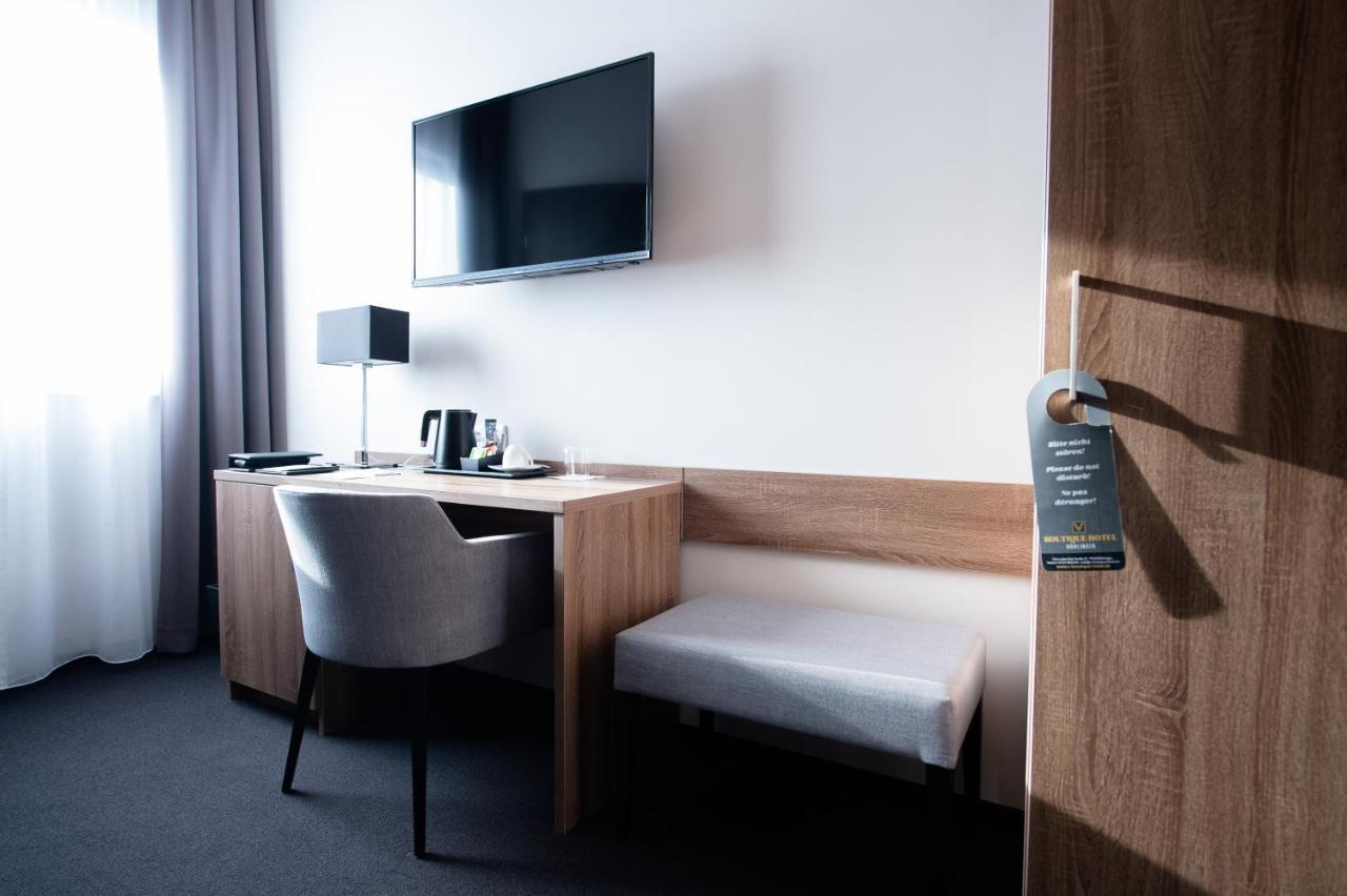 V Boutique Hotel Бьоблинген Екстериор снимка